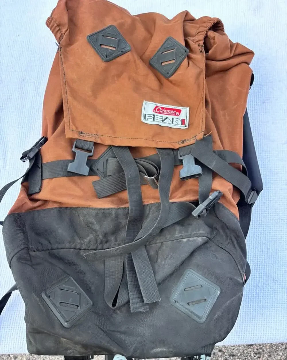 Vintage 1970s Coleman Peak 1 Internal Frame Hiking Backpack